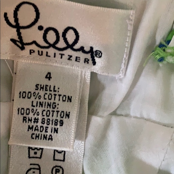 Lilly Pulitzer! Green + Navy scurrying 🦀 print! - Picture 6 of 6